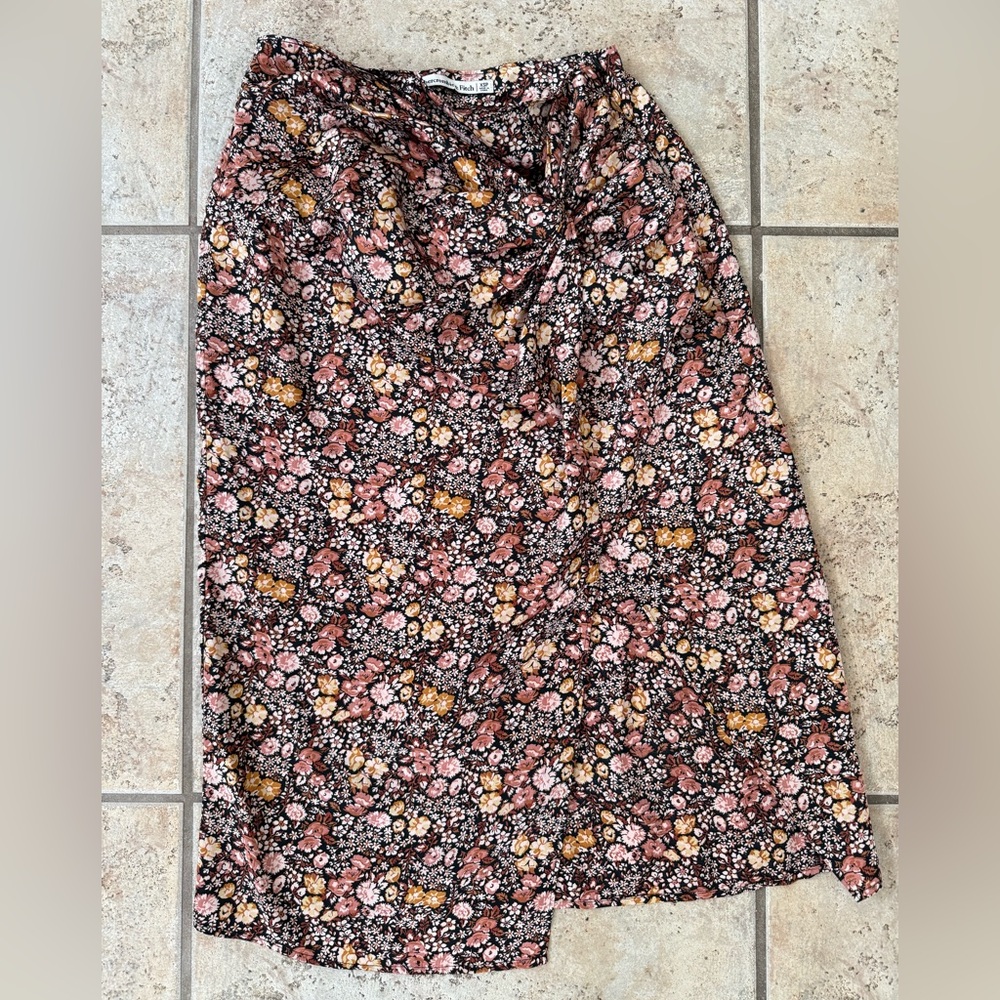 Abercrombie & Fitch Midi Pencil Skirt in Pink and Orange